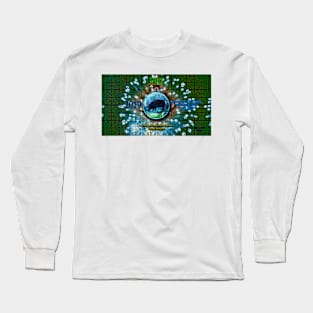 Zo-Disc Pig with background v1 Long Sleeve T-Shirt